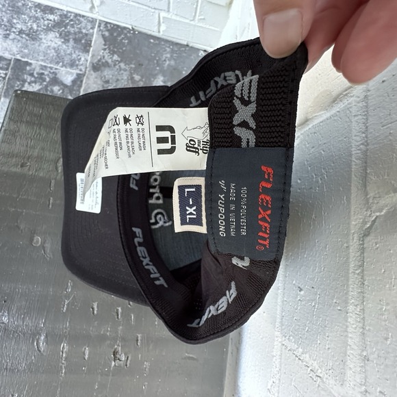 TRAVIS MATHEW Size L-XL Black Original Flexfit Golf Hat Rad Flexback Cap‎ - Picture 8 of 9